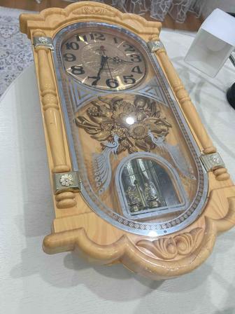 Продам настенные часы