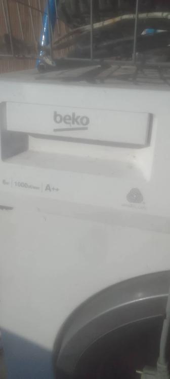 Продам стиральную машинку Beko