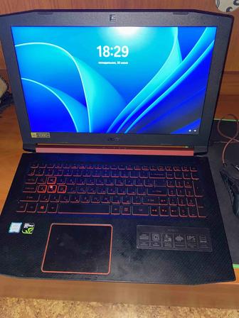 Продам игровой ноутбук Acer Nitro 5 AN515-52 i5 / GTX 1050 / SSD