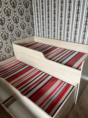 Детская кровать-тахта с выдвижным спальным местом и ящиками