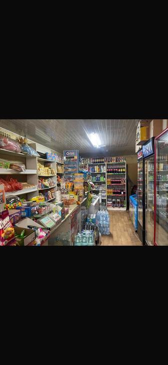 Продам витринные полки б/у за 20000 т.