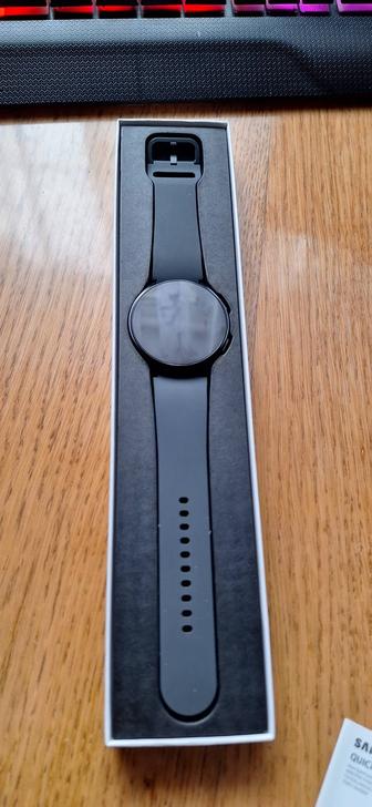 Продам смарт часы Samsung Watch 6