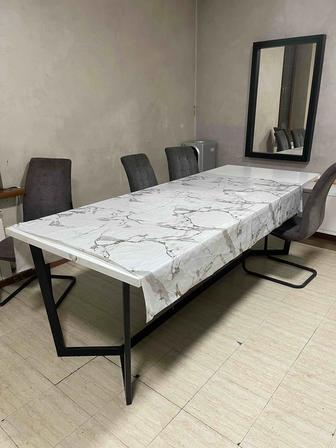 Кухонный стол