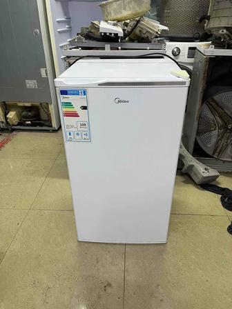 Продаются холодильник мини