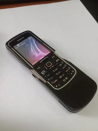 Nokia 8600 Luna