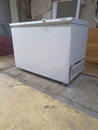 Продам морозильник