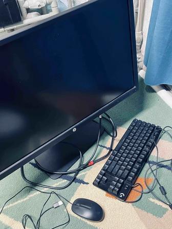 Монитор , клавиратура