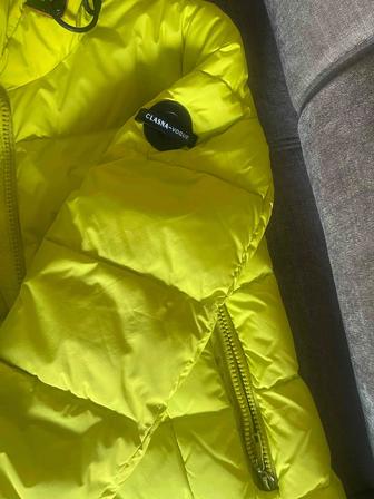 Пуховик -куртка женская или подростковая