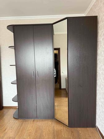 Шкаф угловой б/у