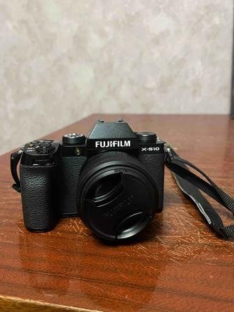 Продам Fujifilm X-S10 kit (1855mm)