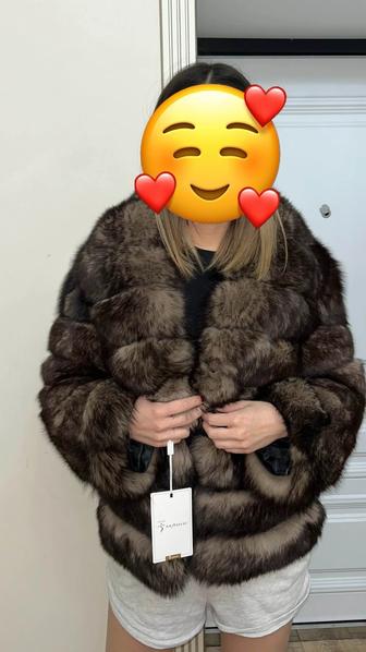 Новая Натуральная шуба из песца.