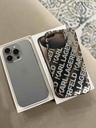 Продам айфон 15про 256 гб