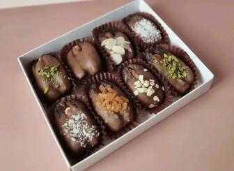 Финики в шоколаде