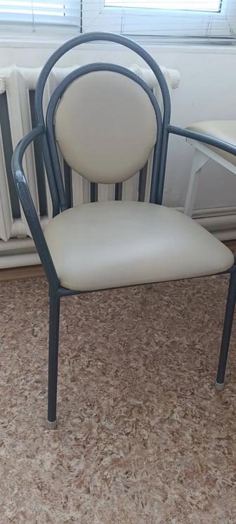 Продам стулья