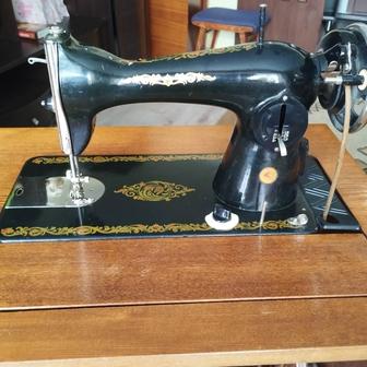 Швейная машинка