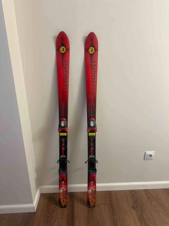 Горные лыжи с креплением 140 см