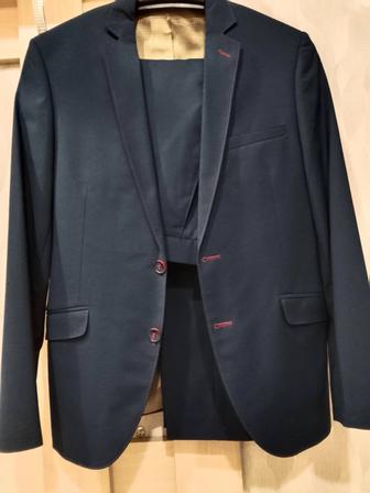 Мужской костюм