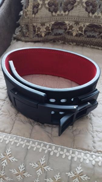 Пояс для пауэрлифтинга