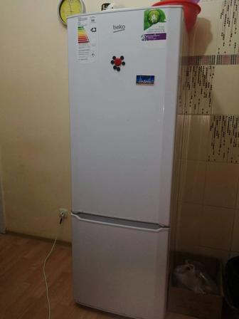 Продаётся Холодильник beko