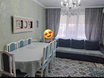 Стол гостинный