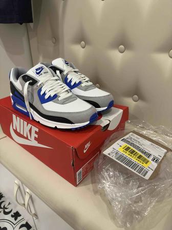 Продам кроссовки Nike Air Max