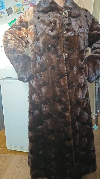 Продам шубу 54 размера