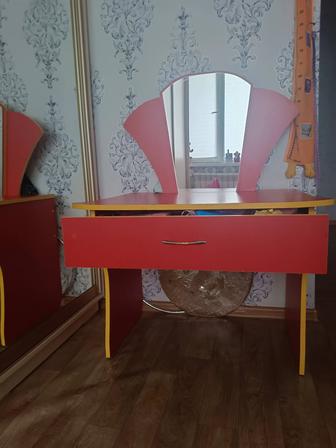 Детский стол для девочек