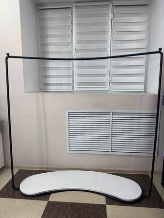 Рейл для одежды