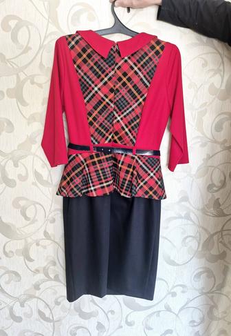 Продам женское платье