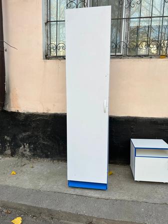Плательный шкаф тумба стол