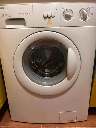 Продам стиральную машинку