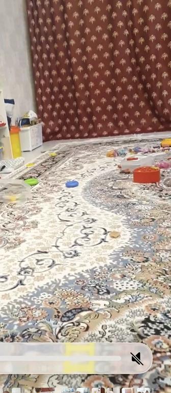 Продам ковер Иран Shahriyar Collection 2,5 на 5 м как новый плотный