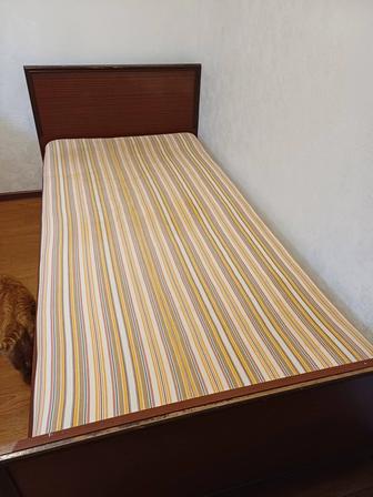 Продам кровать