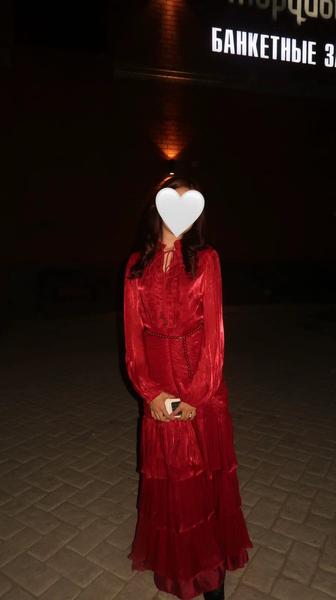 Платье вечернее