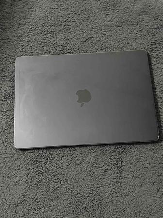 MacBook Air 15 M2 8/256