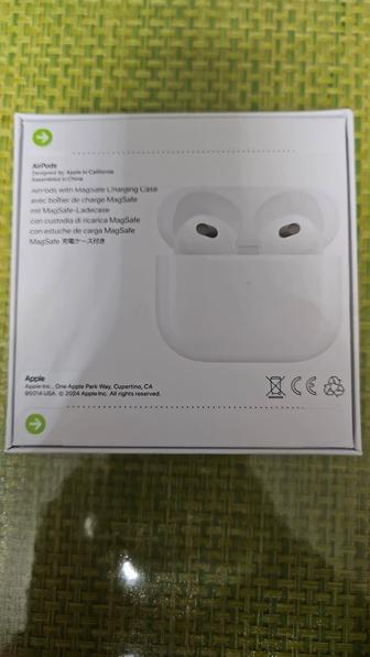 Продам наушники AirPods 3 поколения