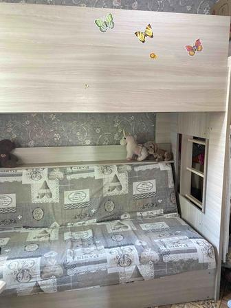 Продам двухъярусную кровать