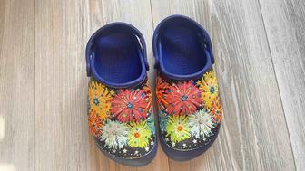 Детские Crocs C13 (размер 30), светящиеся при ходьбе