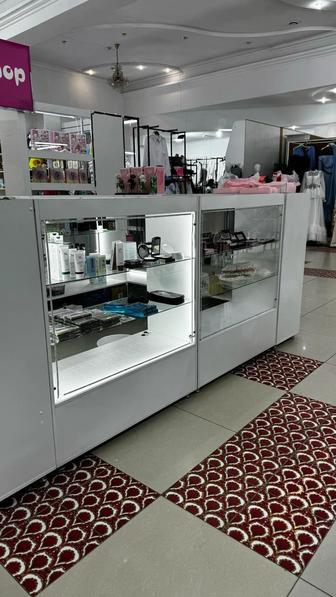 Витрина торговая