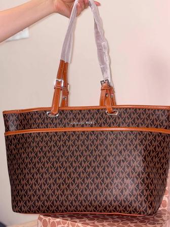 Женские сумки