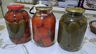 2л тұздалған қияр мен қызанақ соленые огурцы и помидоры