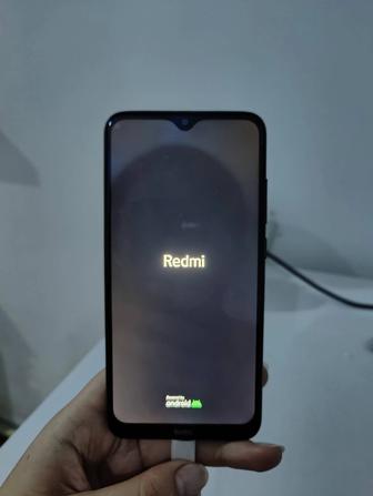 Продам смартфон Redmi 8 в нормальном состоянии