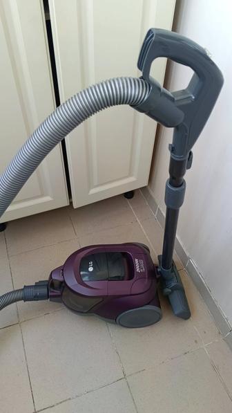 Пылесос LG 2000w