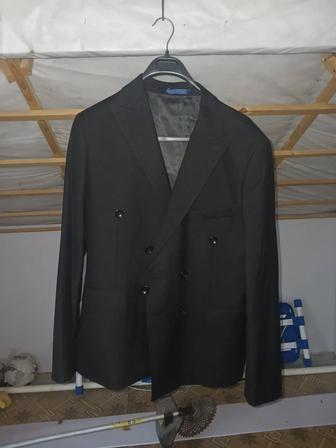 Классический костюм