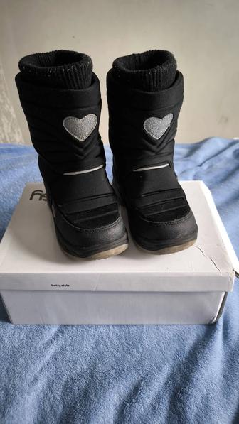 Детские зимние сапоги на девочку