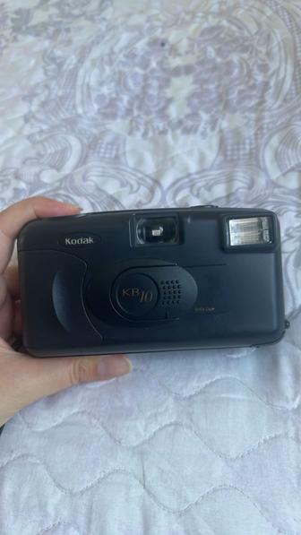 Пленочный фотоаппарат Kodak KB10 (мыльница/пленочная камера)
