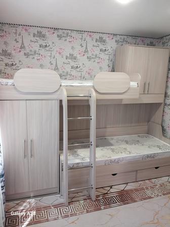Продам двухъярусную кровать