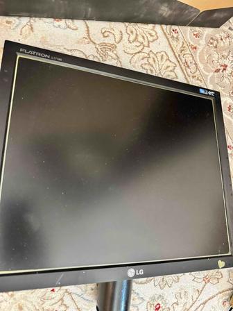 Отдам даром монитор