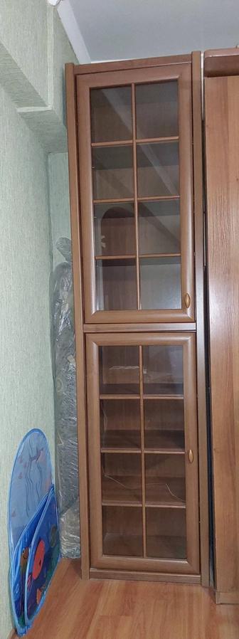 Продам шкаф для посуды