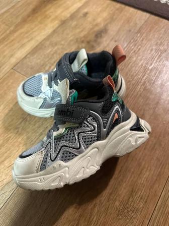 Кроссовки Tombi